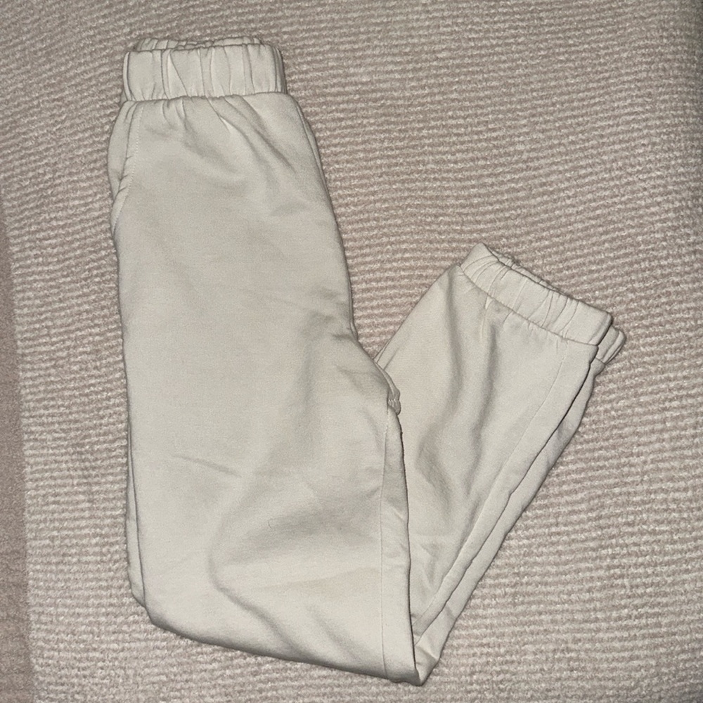 Zara cuffed cream jogger
